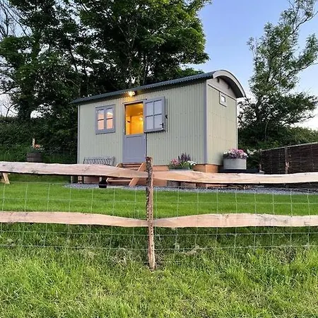 Luxury Shepherd Hut On Small South Hams Farm, Devon Modbury Exterior photo